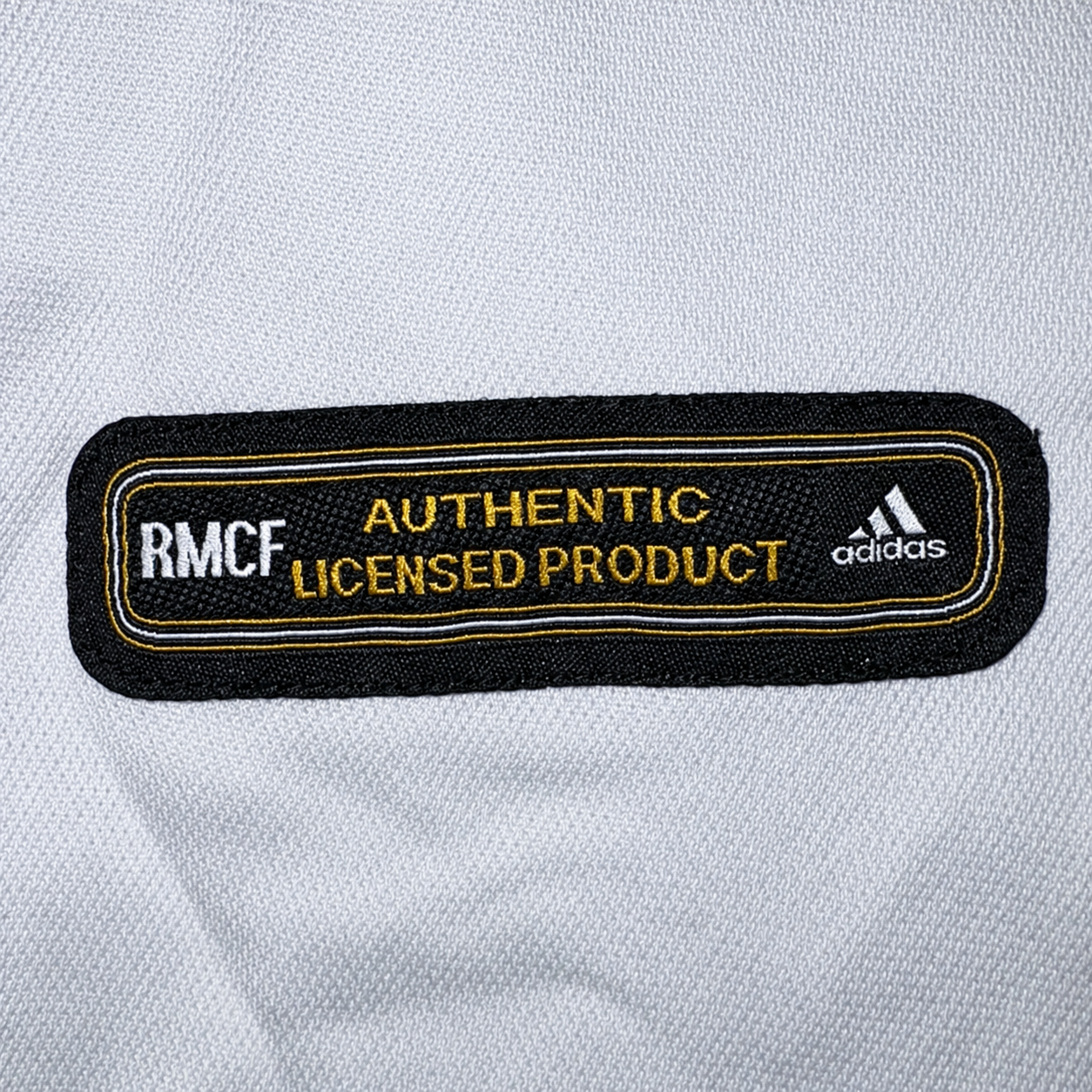 2000/2001 Real Madrid Roberto Carlos #3 Home Jersey – Retro Soccer Shirt