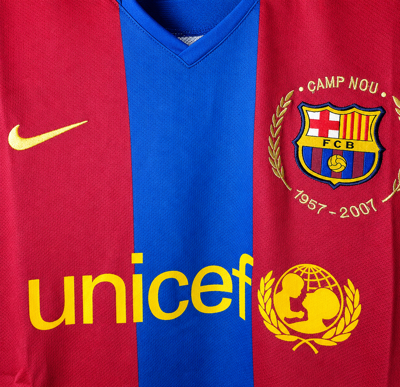 2007/2008 FC Barcelona Ronaldinho #10 Home Long Sleeve Jersey - Retro Soccer Shirt