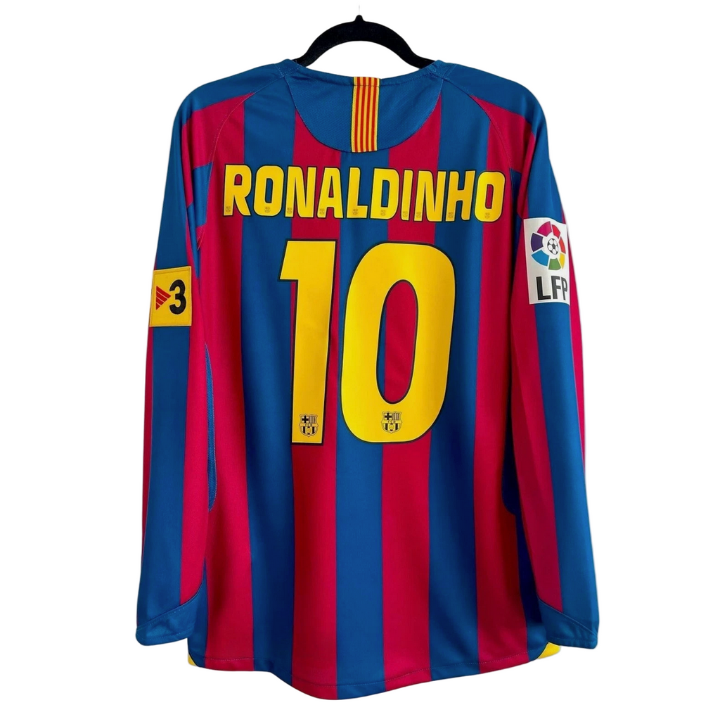 FC Barcelona Ronaldinho #10 Jersey 05/06 Long Sleeve - Retro Classic