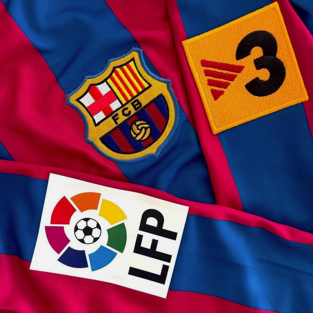 FC Barcelona Ronaldinho #10 Jersey 05/06 Long Sleeve - Retro Classic