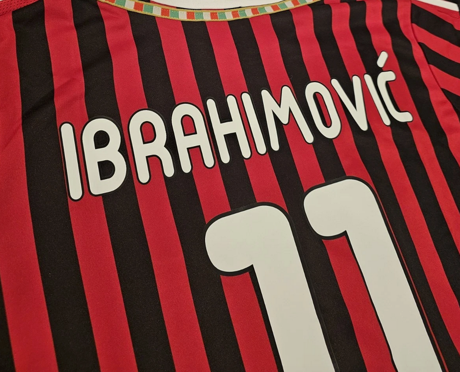 2011/2012 AC Milan Ibrahimovic #11 Home Jersey - Retro Soccer Shirt