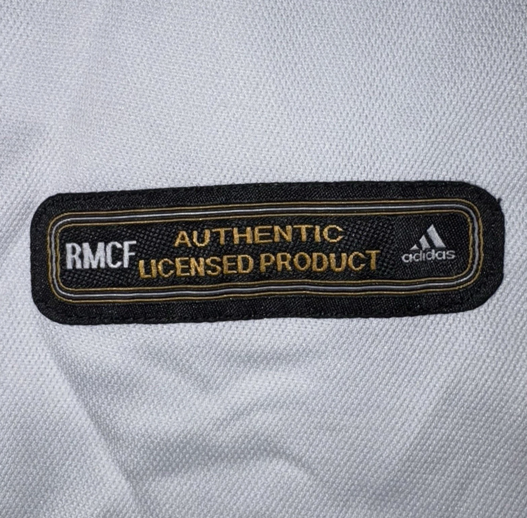 Real Madrid CF R.Carlos #3 Home Jersey 00/01 - Retro Classic