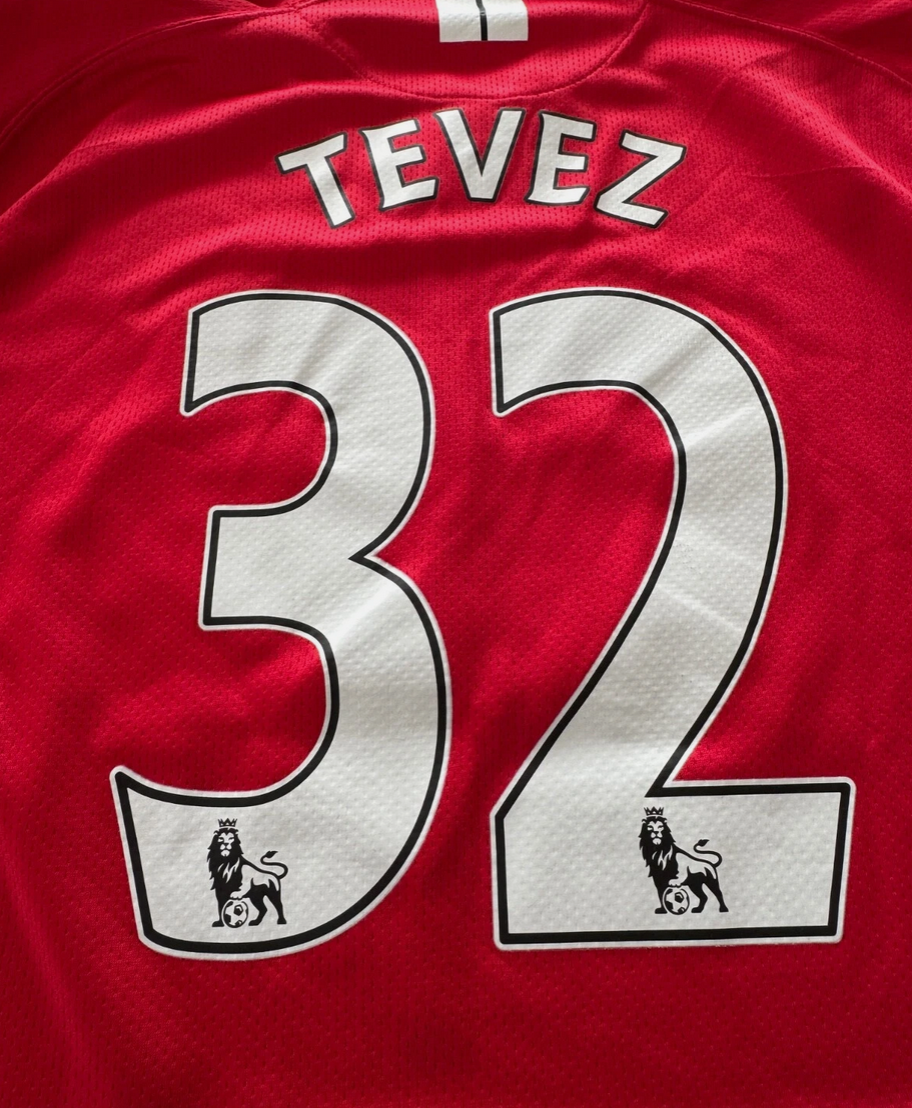 2008/2009 Manchester United F.C. Tevez #32 Home Jersey – Retro Soccer Shirt