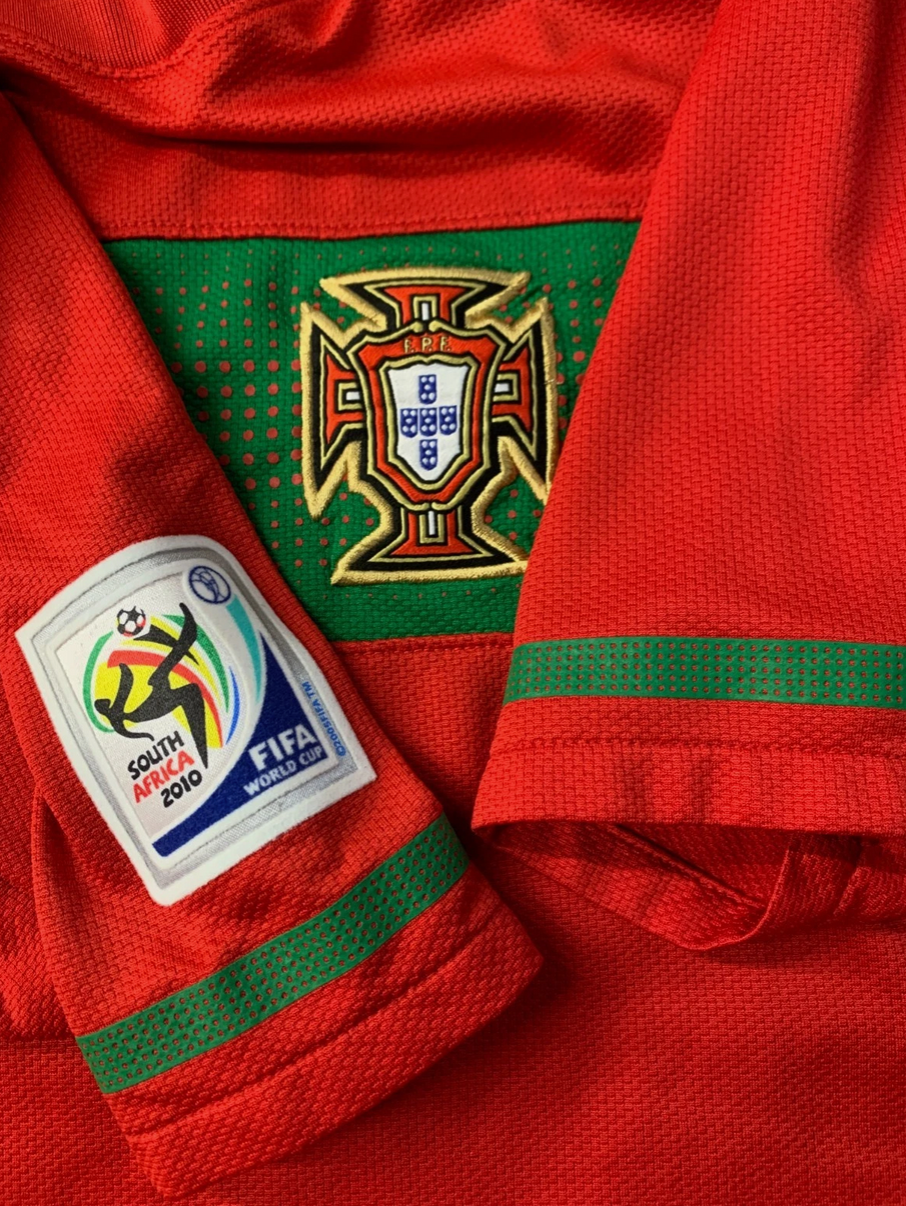 2010 Portugal Ronaldo #7 Away Jersey – Retro Soccer Shirt