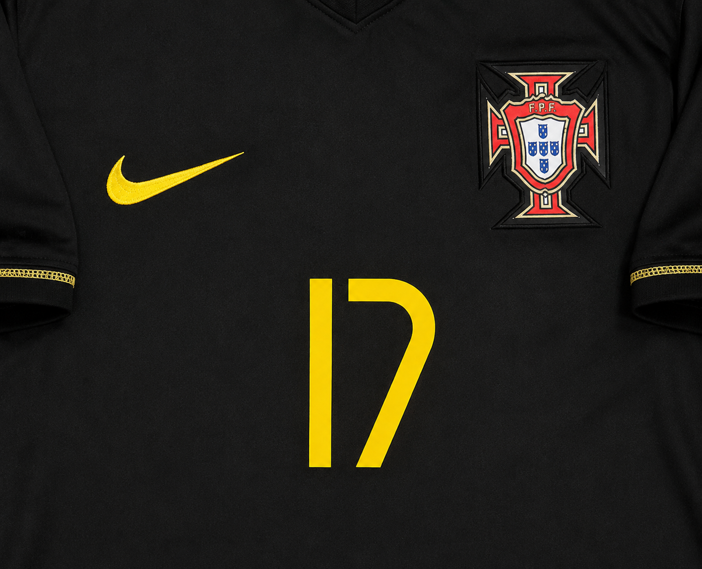 2006 Portugal Ronaldo #17 Away Jersey - Retro Soccer Shirt